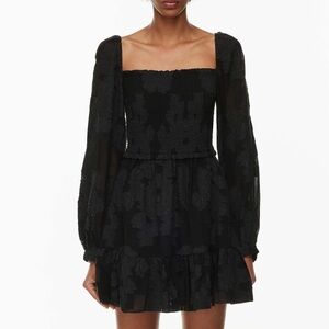 New Aritzia Tempest Dress Women’s Small Black Floral Long Sleeves Doll Evening